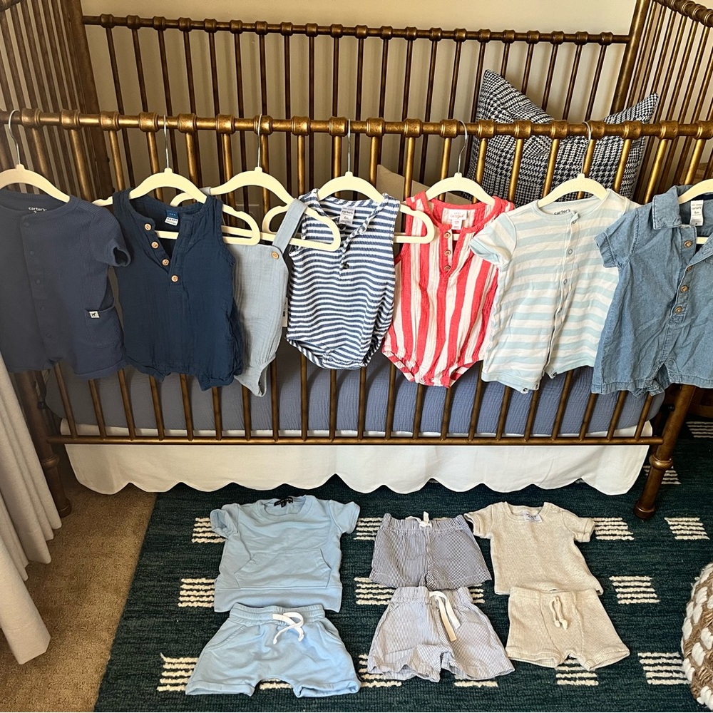 Neutral Baby Clothes Bundle – Carter’s, Old Navy, Mebie Baby, Cat & Jack
